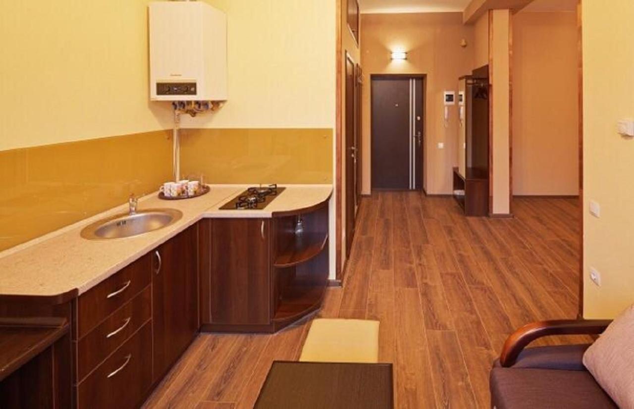 Apartment on Lychakivska 6-A Lviv Exteriör bild